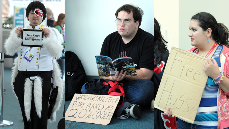 Illustration for article titled World's Largest Collection Of Adult Virgins Gather At Comic-Con 2011
